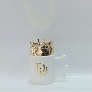ماگ درب تاج .دسته تاج طرح Dior