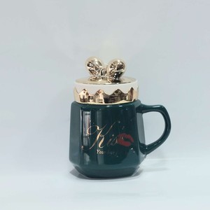 ماگ درب پاپیونی طرح LOVE