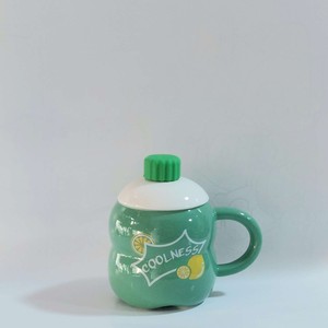 ماگ درب دار قاشق دار نوشابه