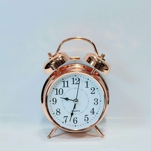 رنگ مسی Quartz ساعت متوسط رومیزی زنگ دار