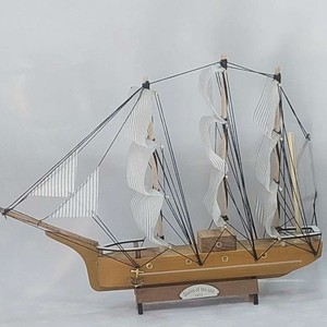 کشتی چوبی 33 سانتیمتری