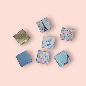 آینه جیبی تاشو دوطرفه طرح دار کیفیت خوب (ارسال فوری به کل کشور)