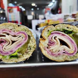 ساندویچ ژامبون میکس