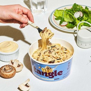 نودل کاسه ای پاستا تانگل سامیانگ با طعم خامه و سیر و قارچ (رشته پهن)