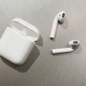 هدفون بلوتوثی اپل مدل AirPods New Generation