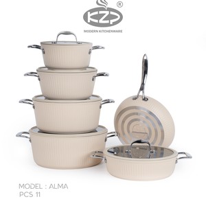 سرویس قابلمه KZP کالکشن آلما ۱۱ پارچه درب سیلیکونی رنگ کرم دستگیره نقره ای