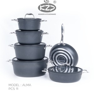 سرویس قابلمه KZP کالکشن آلما ۱۱ پارچه درب سیلیکونی رنگ کرم دستگیره نقره ای