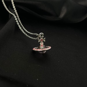 گردنبند ویوین وست وود برجسته۳