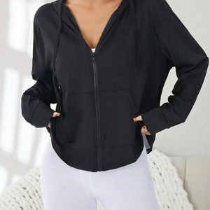 جکت ورزشی زنانه