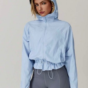 جکت ورزشی زنانه