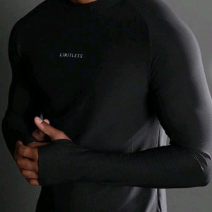 تیشرت آستین بلند